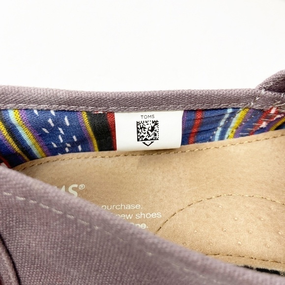 TOMS | Classic Canvas Slip Ons in Ash Grey - Picture 12 of 14